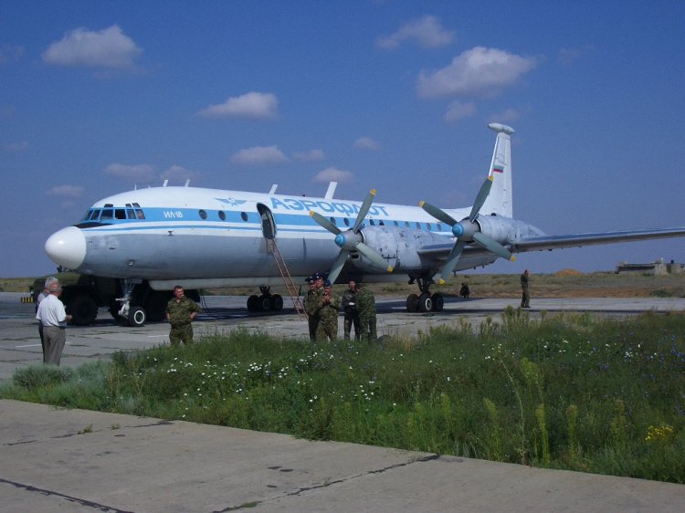 турбовинтовой самолет ил 18. ил 22 воздушный командный пункт. ил-22пп порубщик. ил-22 ra-75917. ил-22-сурт.