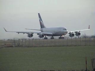 IL-96 Aeroflot LKPR take off - Amateur Video - Avsim.su